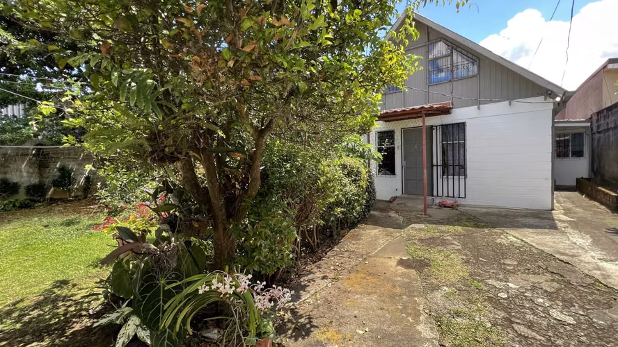 Se vende amplia propiedad en Moravia (FE). - Imagen 7