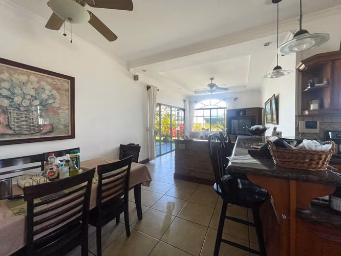 Se vende casa de lujo de una planta, Urb. La Caraña, Santa Ana (AD). - Imagen 6