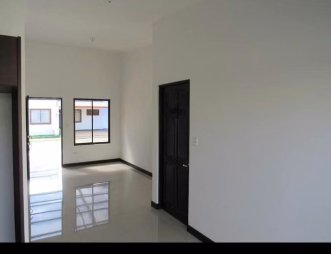 CASA CONDOMINIO LA RUEDA