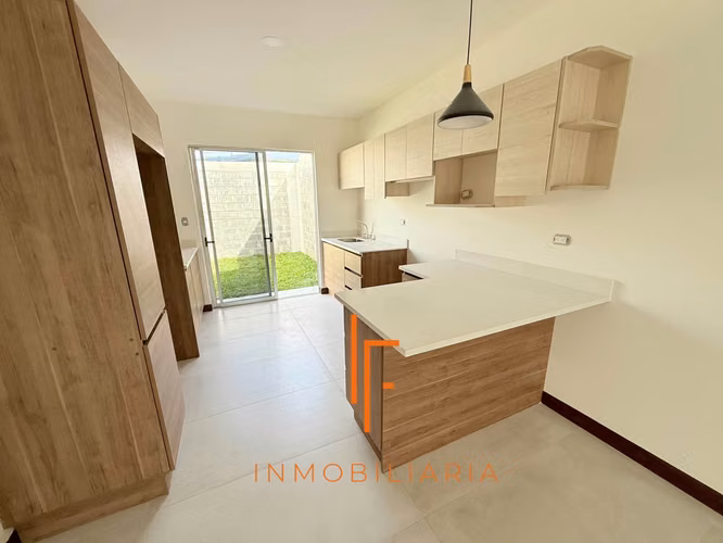 Casa en Condominio en Cartago cerca de Salida a San José - Imagen 4
