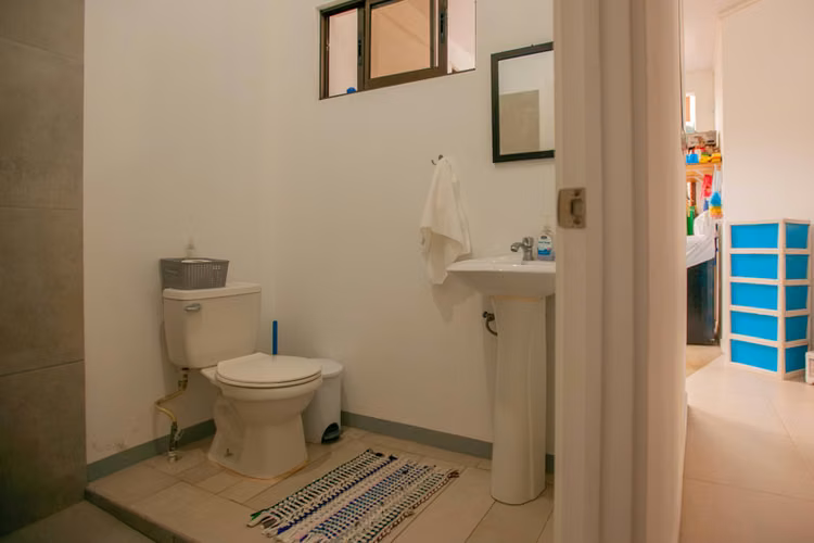 VENDO HEMOSA CASA EN CONDOMINIO EN SAN RAMON DE LA UNION - Imagen 7