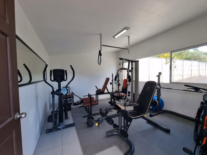 CASA CON VISTAS PANORAMICAS -  EN VENTA - RIO ORO DE SANTA ANA - Imagen 13