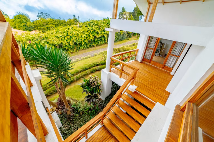 Se vende Casa en Patio de Agua, San Rafael, Vázquez de Coronado (FE).