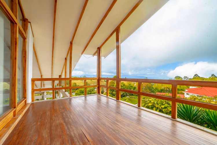 Se vende Casa en Patio de Agua, San Rafael, Vázquez de Coronado (FE).
