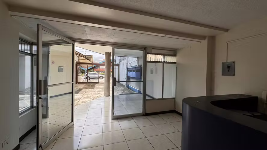 Venta propiedad comercial cerca Plaza del Sol | 2 edificaciones | El Prado, Curridabat - Imagen 6