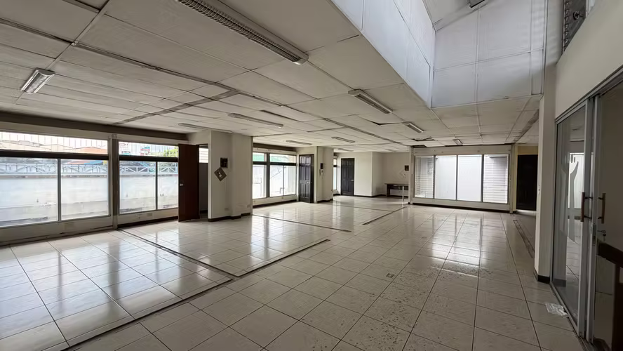 Venta propiedad comercial cerca Plaza del Sol | 2 edificaciones | El Prado, Curridabat - Imagen 16