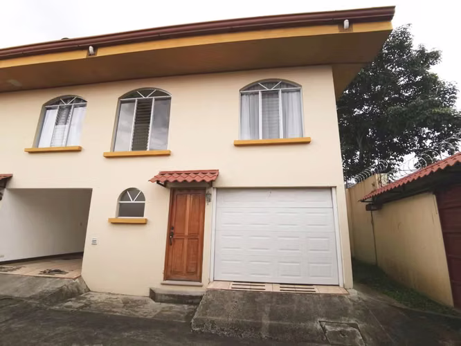 9.15% ROI Edificio con 4 apartamentos a la venta en La Uruca - Imagen 2