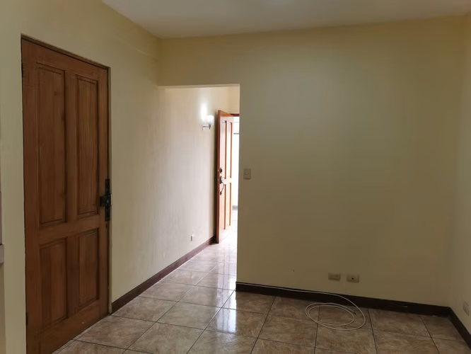 9.15% ROI Edificio con 4 apartamentos a la venta en La Uruca - Imagen 5
