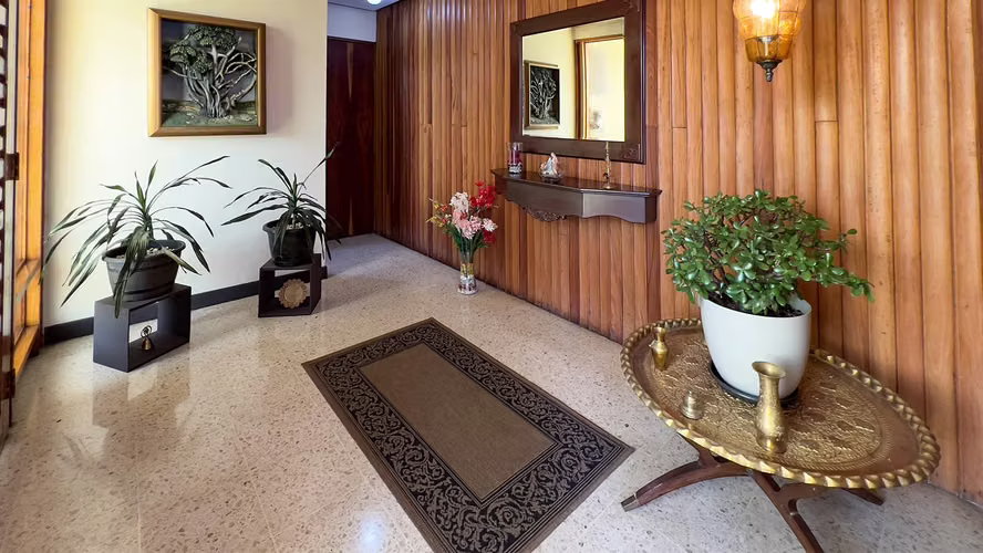 Se vende amplia casa independiente, La Unión, Tres Ríos (FE).
