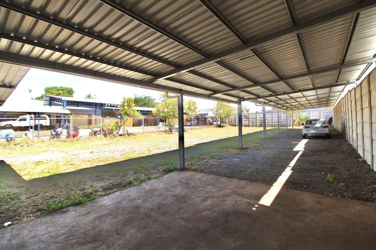 Se alquila propiedad para uso comercial. a la par de CCSS Esparza