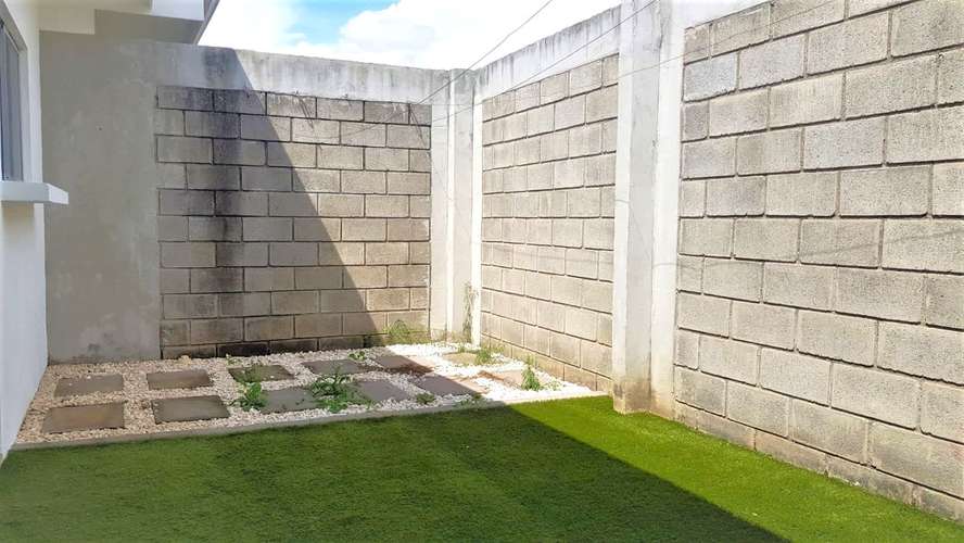 SE ALQUILA HERMOSA CASA EN EL COYOL DE ALAJUELA