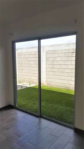 SE ALQUILA HERMOSA CASA EN EL COYOL DE ALAJUELA