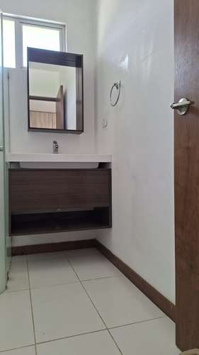 SE ALQUILA HERMOSA CASA EN EL COYOL DE ALAJUELA