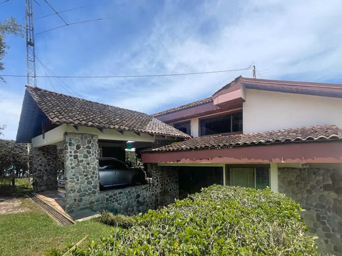 Se vende propiedad con vista en La Angelina, Cartago (AD). - Imagen 2