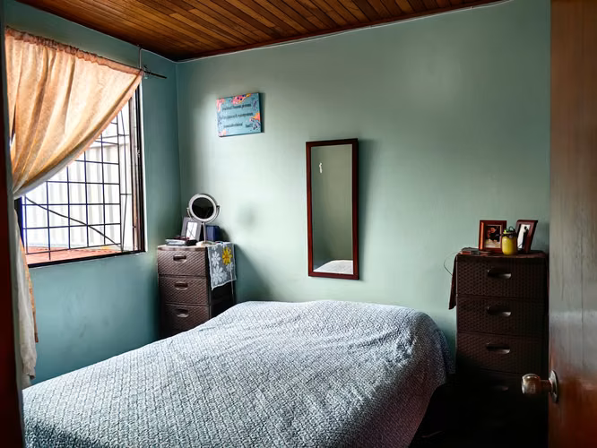 CASA EN VENTA USO SUELO MIXTO – EXCELENTE UBICACIÓN ALAJUELA CENTRO