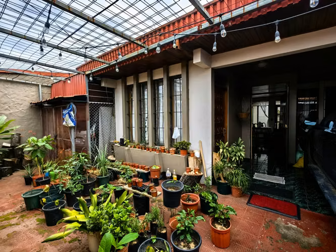 CASA EN VENTA USO SUELO MIXTO – EXCELENTE UBICACIÓN ALAJUELA CENTRO