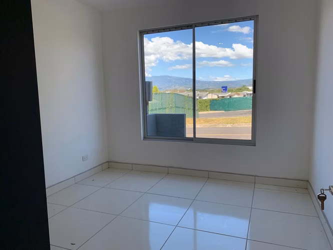 CASA EN ALAJUELA. GUACIMA CENTRO, CONDOMINIO NUEVO CON PISCINA!!! - Imagen 15
