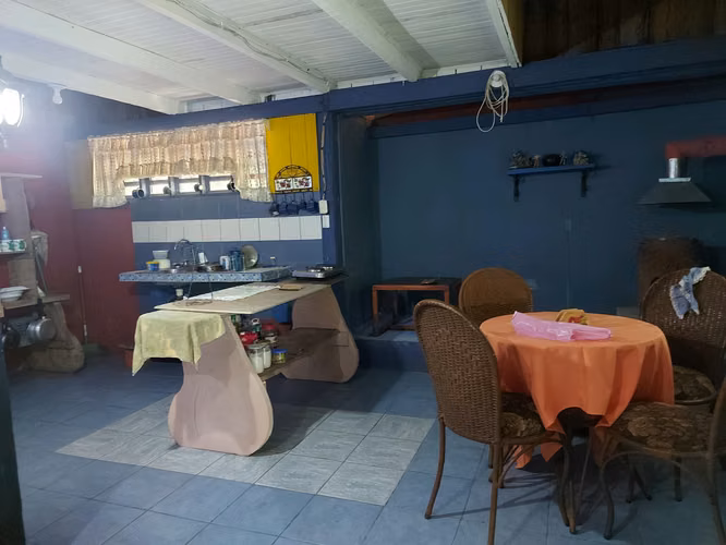 Venta de lote con casa en La Virgen de Sarapiquí