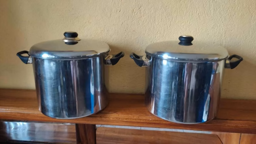 2 Ollas Tamaleras de acero inoxidable