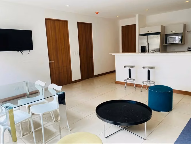 Apartamento moderno de 1 dormitorio en Guachipelin, Escazu, con terraza y amenidades - Imagen 2