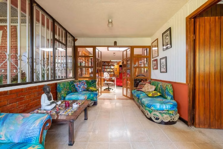 Casa rústica de zocalo/con apartamento en Sabanilla, Montes de Oca