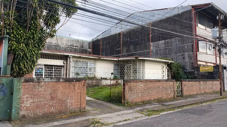 Se vende propiedad en San Pedro Montes de Oca - Imagen 2