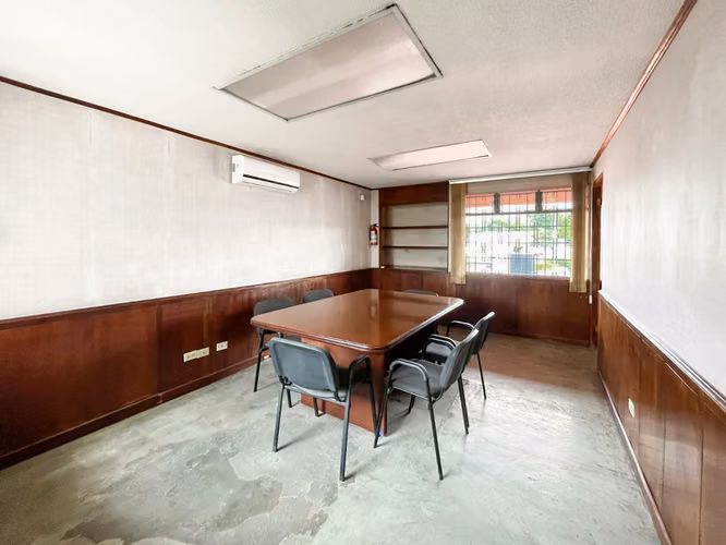 Se vende Casa para oficinas en Barrio González Lahmann, San José (AD). - Imagen 9