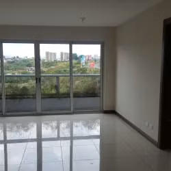 Venta apartamentos en torre- Uruca- San José