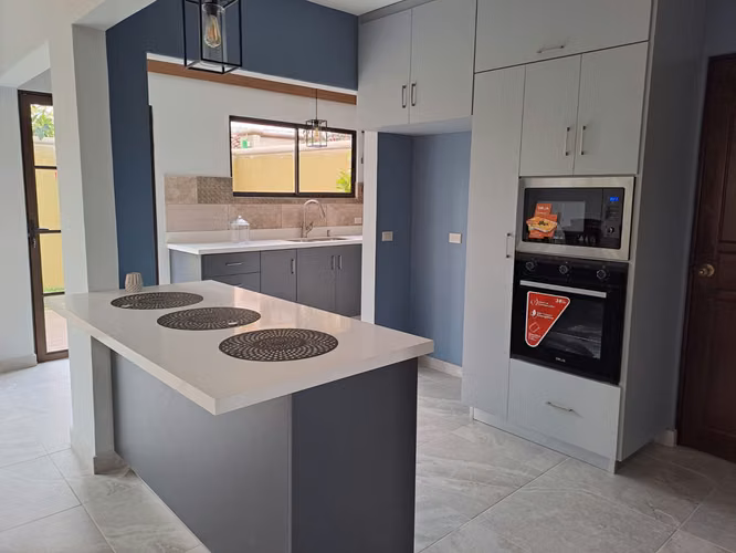 Venta casa en Condominio Lomas de Granadilla, Curridabat
