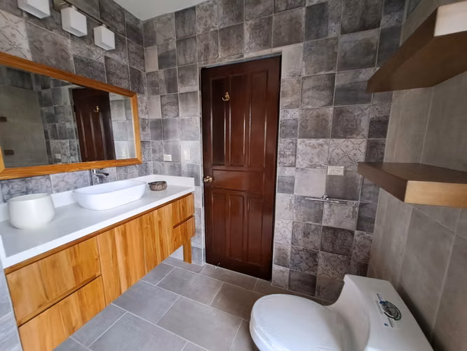 Venta casa en Condominio Lomas de Granadilla, Curridabat