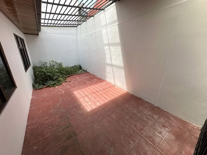 Casa en venta, frente a calle publica. Por el hospital de Heredia. - Imagen 17