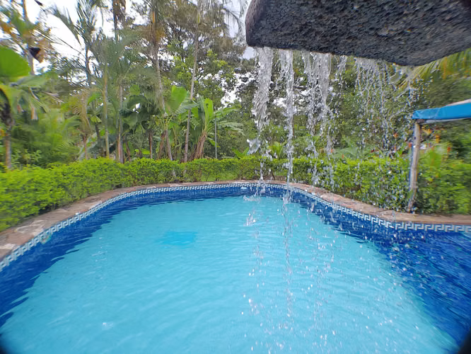 Casa en venta en Turrubares , con piscina, llave en mano de campo - Imagen 4