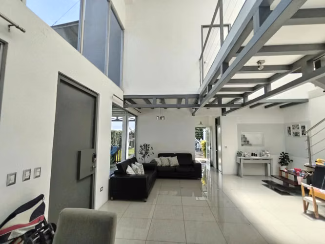 Casa en venta en Atenas, con piscina, terraza, vistas, dos niveles - Imagen 3