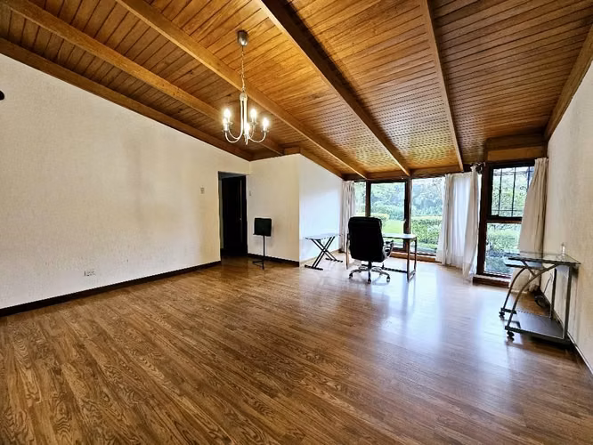 Vendo casa de una planta sobre calle principal de Sabanilla - Imagen 4