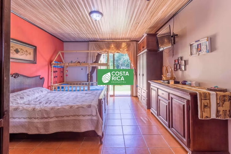 Casa en venta en Grecia, Santa Gertrudis Sur