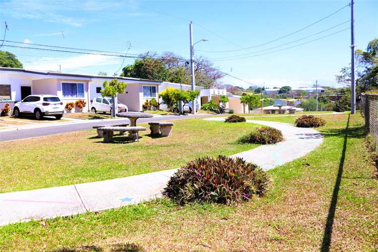 SE VENDE CASA, CONDOMINIO MALAGA, SAN ANTONIO DEL TEJAR - ALAJUELA