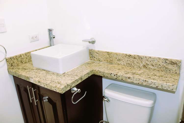 SE VENDE CASA, CONDOMINIO MALAGA, SAN ANTONIO DEL TEJAR - ALAJUELA