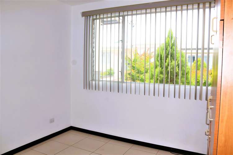 SE VENDE CASA, CONDOMINIO MALAGA, SAN ANTONIO DEL TEJAR - ALAJUELA