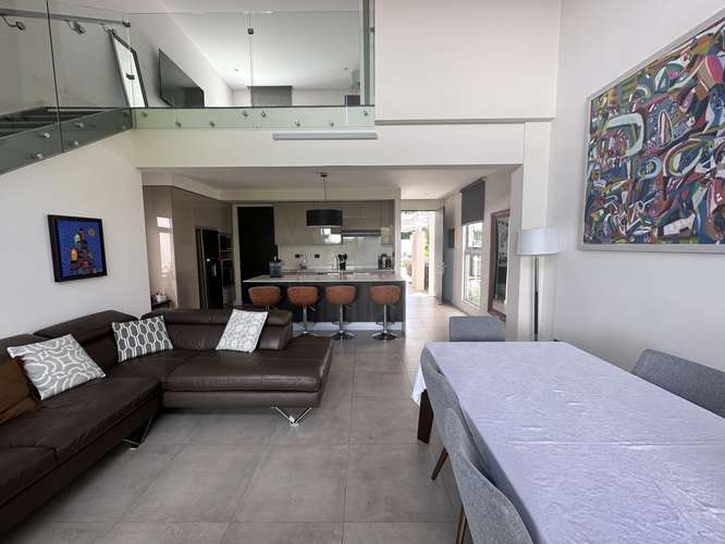 Loft en Lindora Place 1 habitación + 2 baños + 2 parqueos