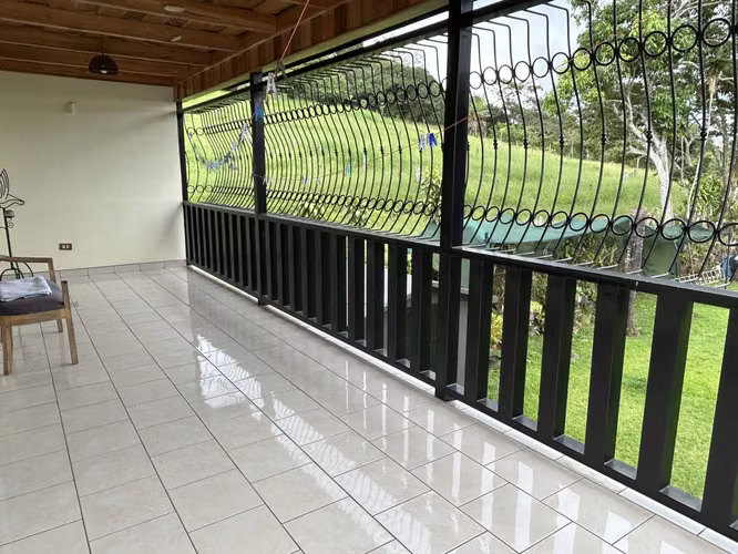 1126 San Juan de Naranjo casa con maravillosa vista! - Imagen 17