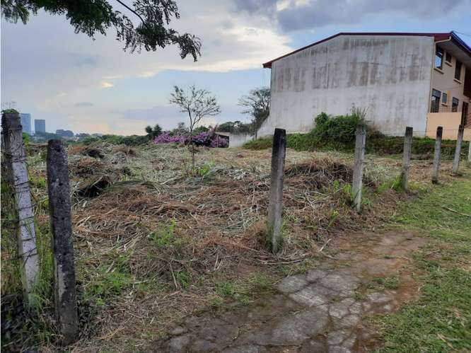 Terreno en venta en Guayabos, Curridabat
