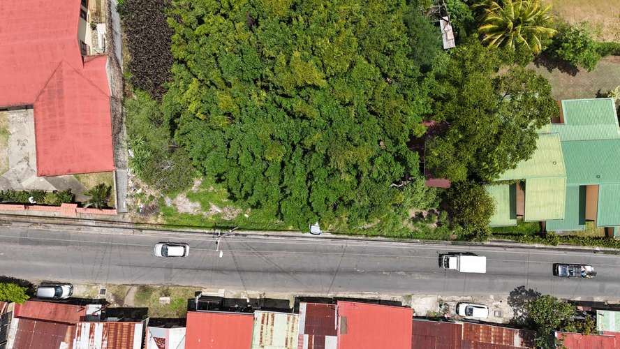 Terreno en venta para desarrollar en Pozos de Santa Ana.