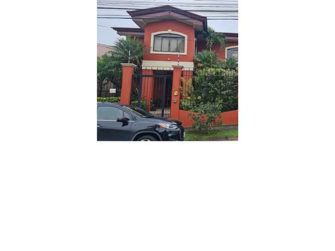 Casa exclusiva en venta en Guayabos de Curridabat - Imagen 10