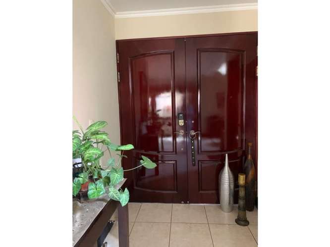 Casa exclusiva en venta en Guayabos de Curridabat - Imagen 5