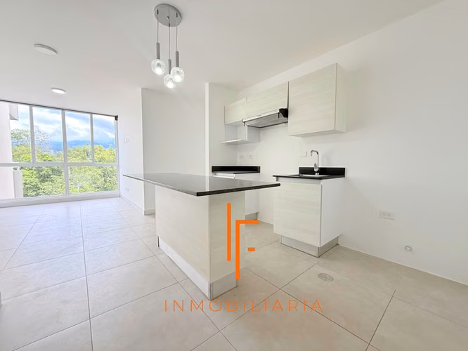 Apartamento de 3 habitaciones en Curridabat