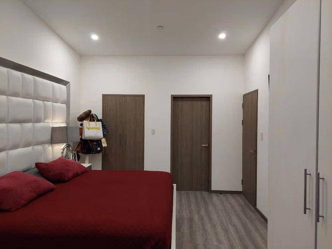 PENTHOUSE AMOBLADO ESPECTACULAR  O SOLO LINEA BLANCA EN TORRE  ROHRMOSER 135M2 - Imagen 11