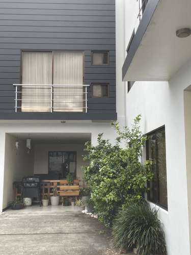 Bella Casa en San Fco de Heredia estilo Town house a 300 mts de Mall Oxigeno 3 hab