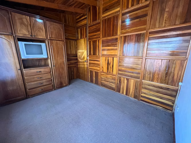 San Ramón/Venta de casa en Zona Comercial (Céntrica) - Imagen 9