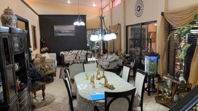 Venta Casa en Heredia Belén | Piscina Privada, Una Planta y Excelente Ubicación