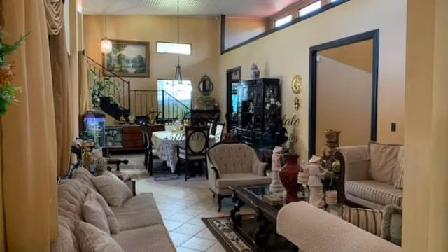 Venta Casa en Heredia Belén | Piscina Privada, Una Planta y Excelente Ubicación